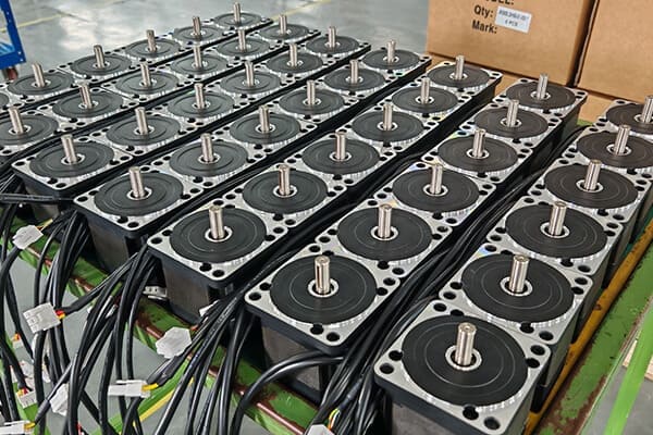 What Is The Main Difference Between A Servo Motor And A DC Motor?