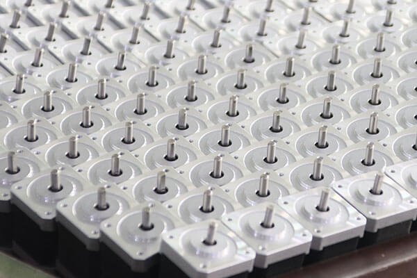 What Is The Difference Between Open-Loop And Closed-Loop Stepper Motors?