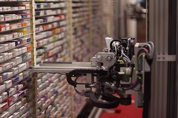 pharmacy robot.jpg